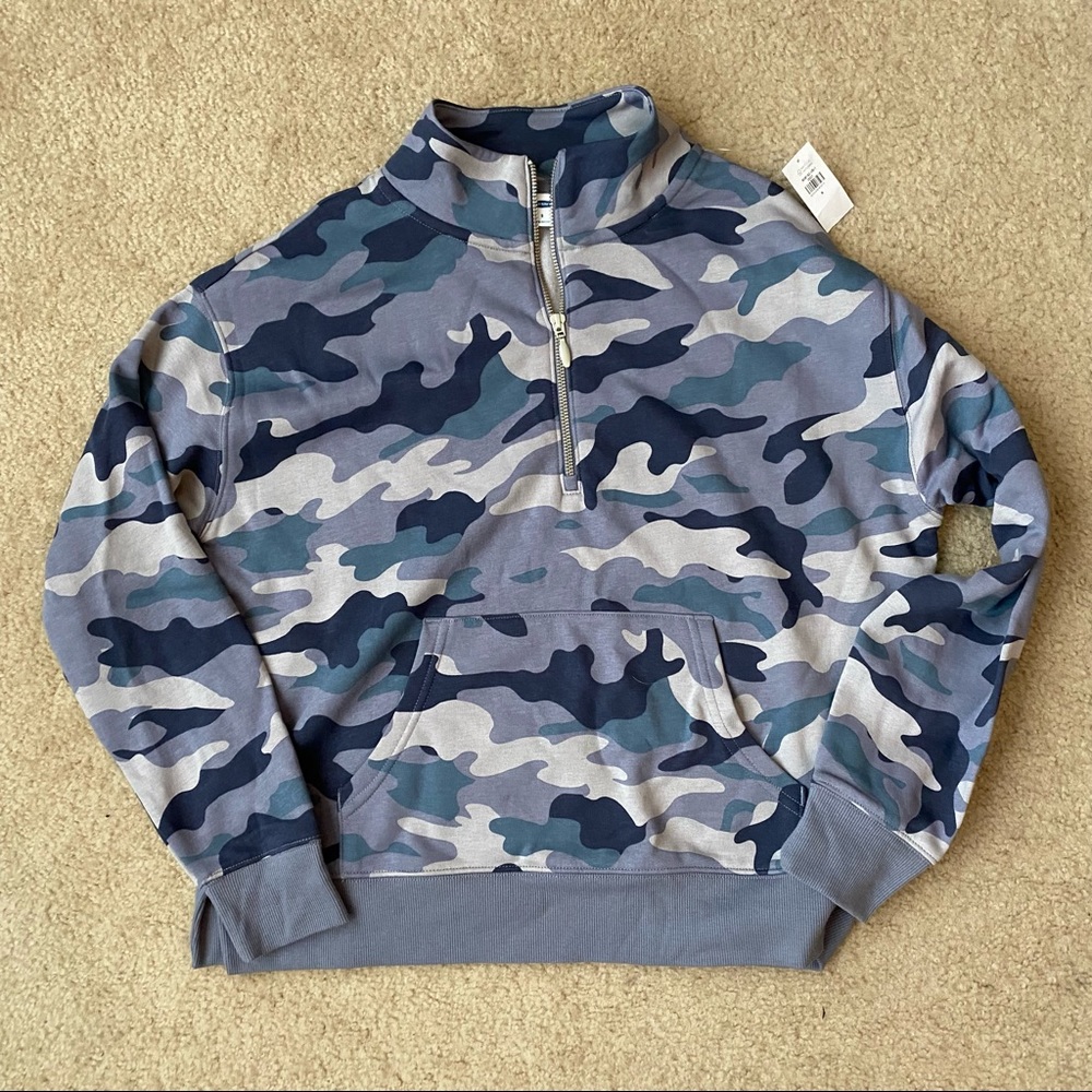 NWT Old Navy camouflage quarter zip sweatshirt